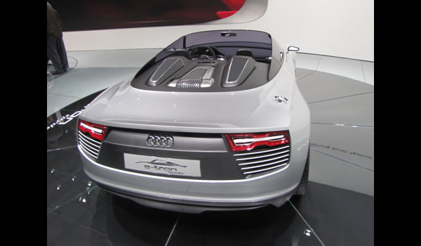 Audi e-tron Spyder concept 2010 rear